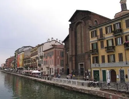 Lägenhet With Wonderful Navigli District View Milano
